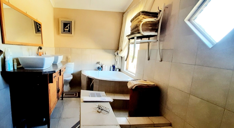 2 Bedroom Property for Sale in Oudtshoorn Rural Western Cape